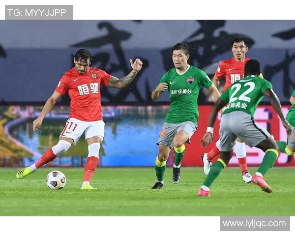 独家解析深圳足球队灵活性对比及其对战术布局的影响分析 独家解析深圳足球队灵活性对比及其对战术布局的影响分析